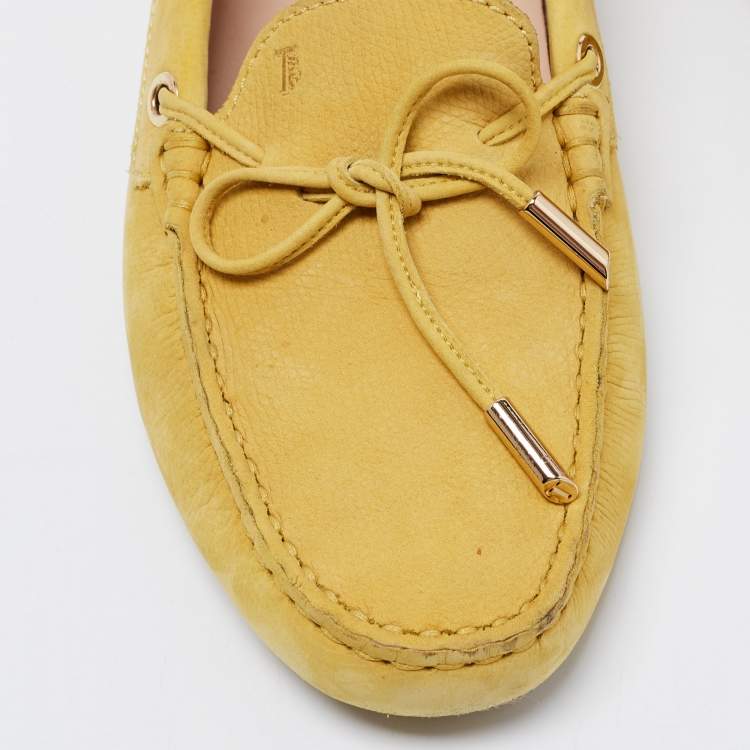 Pre Owned Tod's Yellow Suede Bow Loafers Size 38