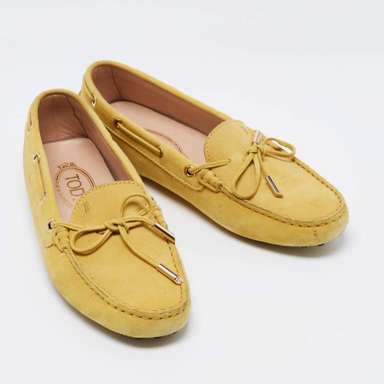 Pre Owned Tod's Yellow Suede Bow Loafers Size 38