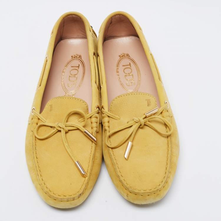 Pre Owned Tod's Yellow Suede Bow Loafers Size 38