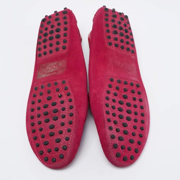 مملوكة مسبقًا Tod's Magenta Suede Buckle Loafers Size 38.5