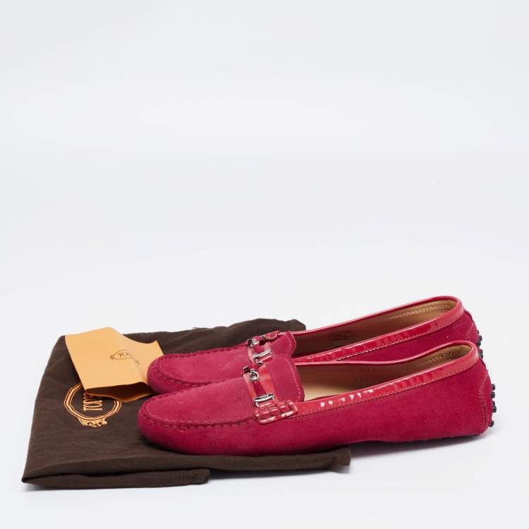 مملوكة مسبقًا Tod's Magenta Suede Buckle Loafers Size 38.5