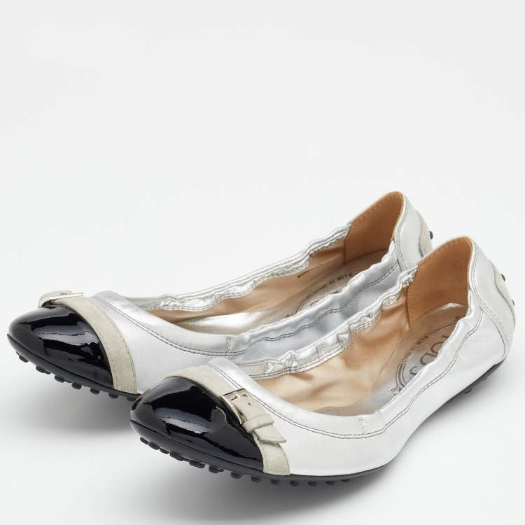 Pre Owned Tod's Silver/Black Leather and Patent Leather Scrunch Ballet Flats Size 38.5