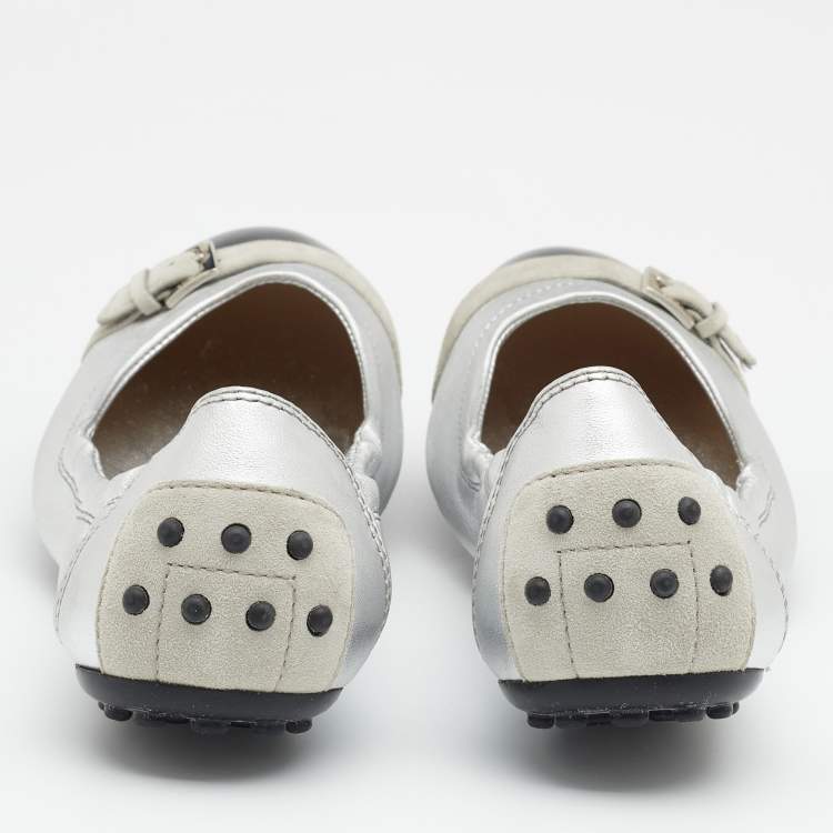 Pre Owned Tod's Silver/Black Leather and Patent Leather Scrunch Ballet Flats Size 38.5