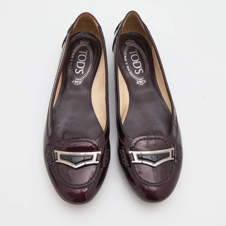 Pre Owned Tod's Burgundy Patent Leather Embellished Ballet Flats Size 38