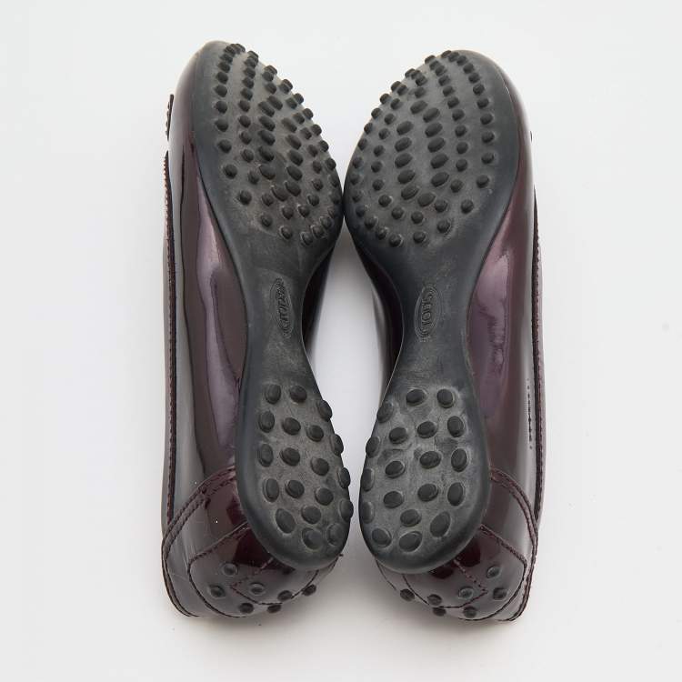Pre Owned Tod's Burgundy Patent Leather Embellished Ballet Flats Size 38