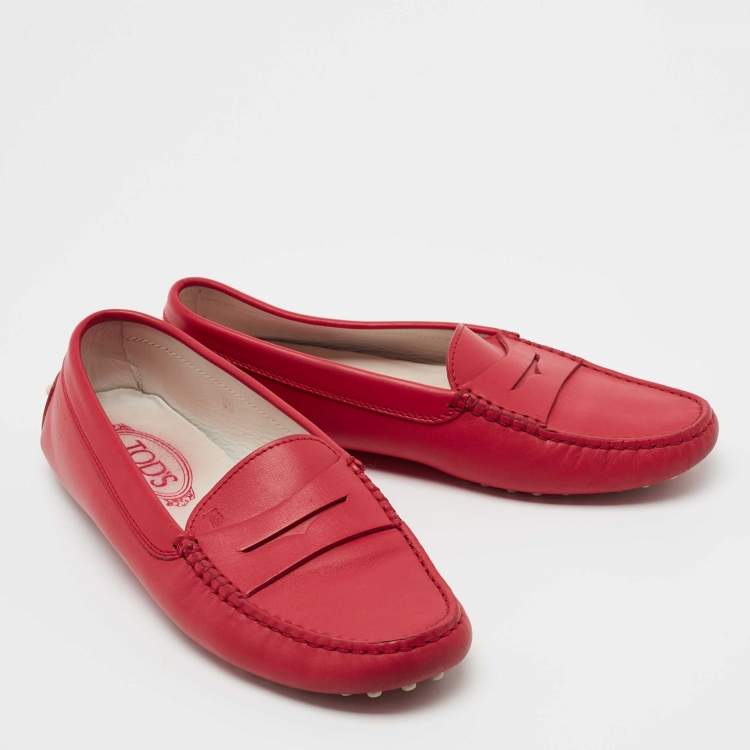 مملوكة مسبقًا Tod's Pink Leather Penny Slip On Loafers Size 38