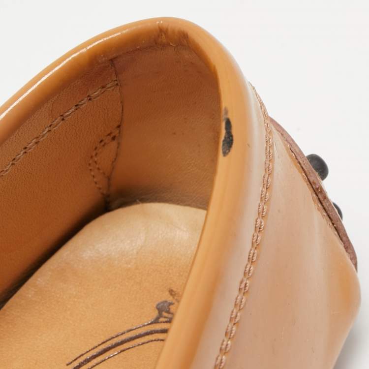 مملوكة مسبقًا Tod's Brown Patent Leather Gommini Penny Loafers Size 38.5 