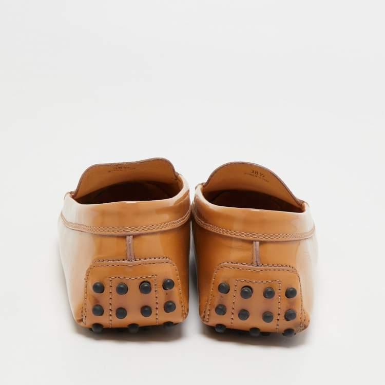مملوكة مسبقًا Tod's Brown Patent Leather Gommini Penny Loafers Size 38.5 