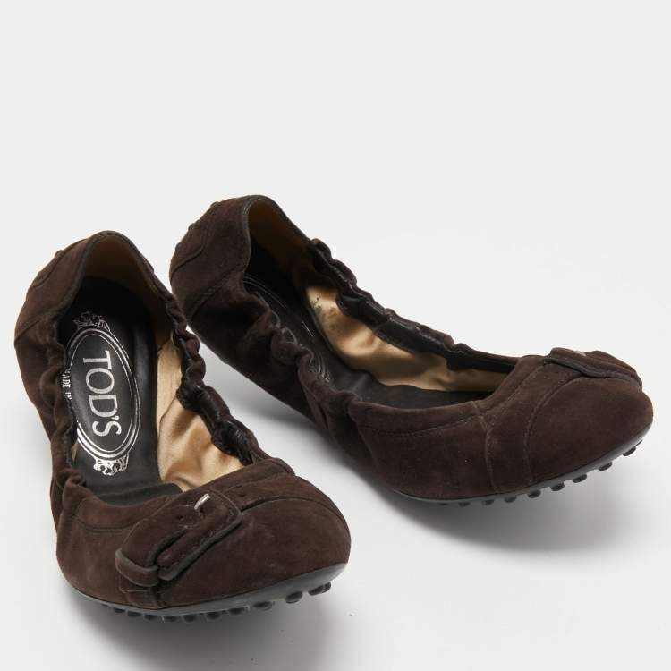 Pre Owned Tod's Dark Brown Suede Scrunch Ballet Flats Size 38.5