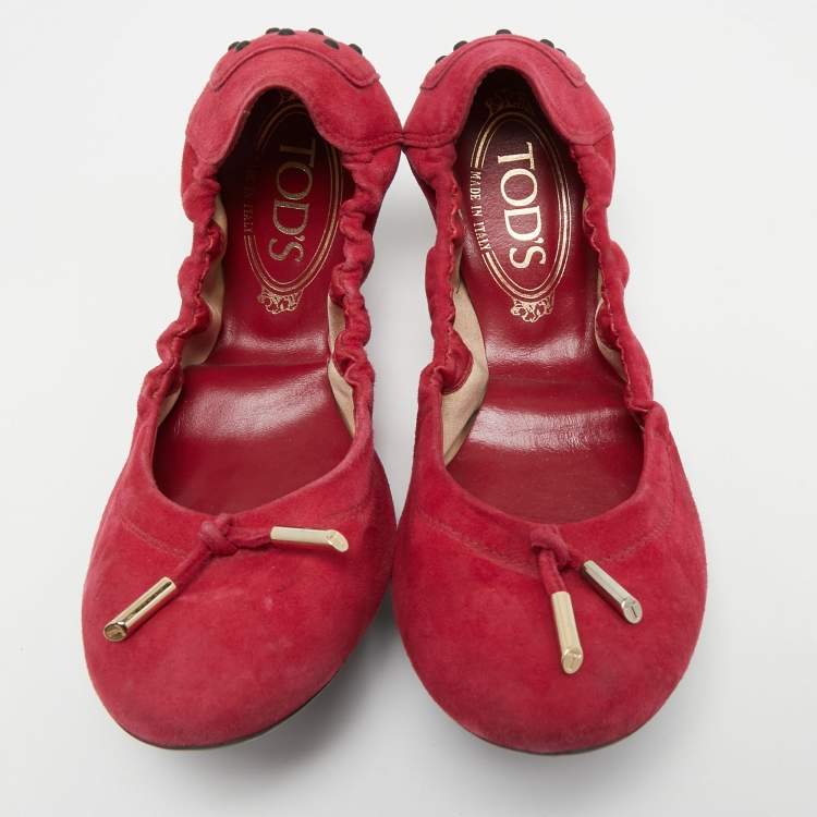 Pre Owned Tod's Pink Suede Scrunch Ballet Flats Size 38.5