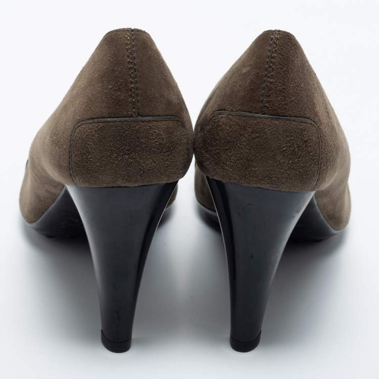 Pre Owned Tod's Black/Green Suede and Leather Cap Toe Pumps Size 39.5