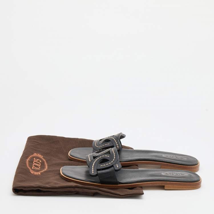 Pre Owned Tod's Black Leather Flat Slides Size 38
