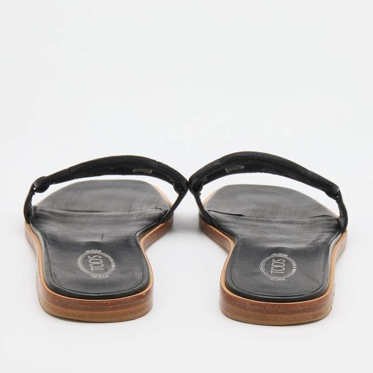 Pre Owned Tod's Black Leather Flat Slides Size 38