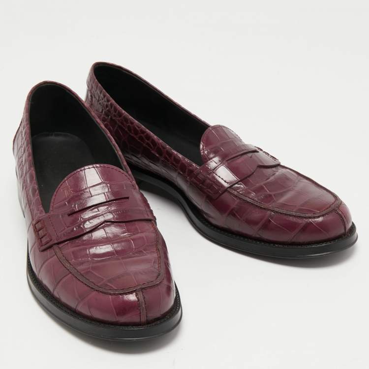 Pre Owned Tod's Purple Crocodile Slip On Loafers Size 38.5
