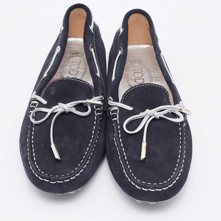 Pre Owned Tod's Black/Silver Suede Bow Slip On Loafers Size 39