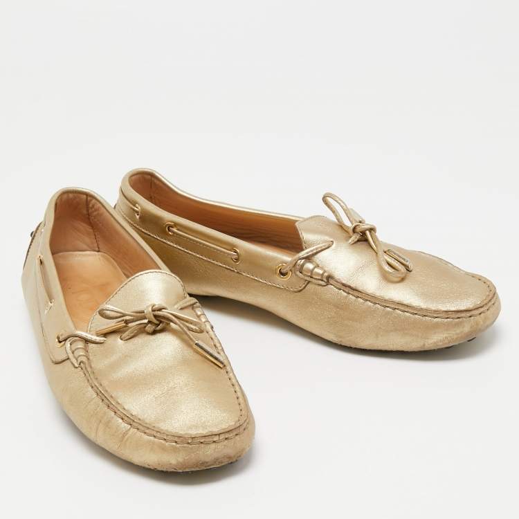Pre Owned Tod's Gold Leather Slip On Loafers Size 41