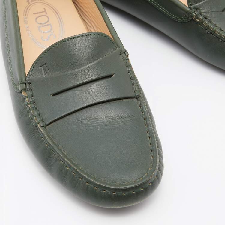 Pre Owned Tod's Dark Green Leather Gommino Slip On Loafers Size 36.5