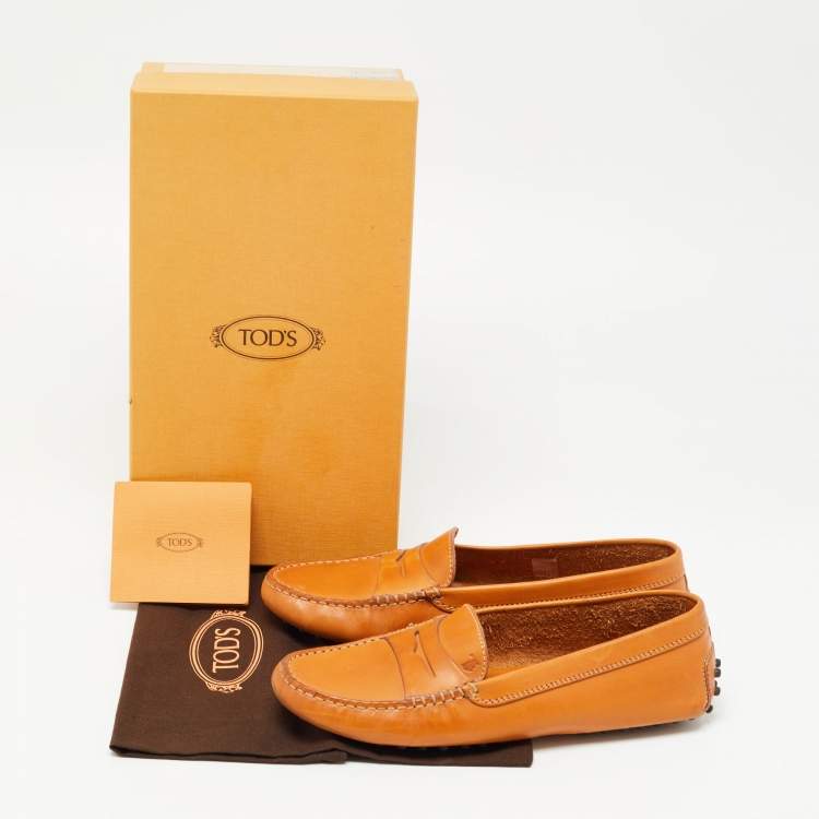 Pre Owned Tod's Brown Leather Slip On Loafers Size 37.5