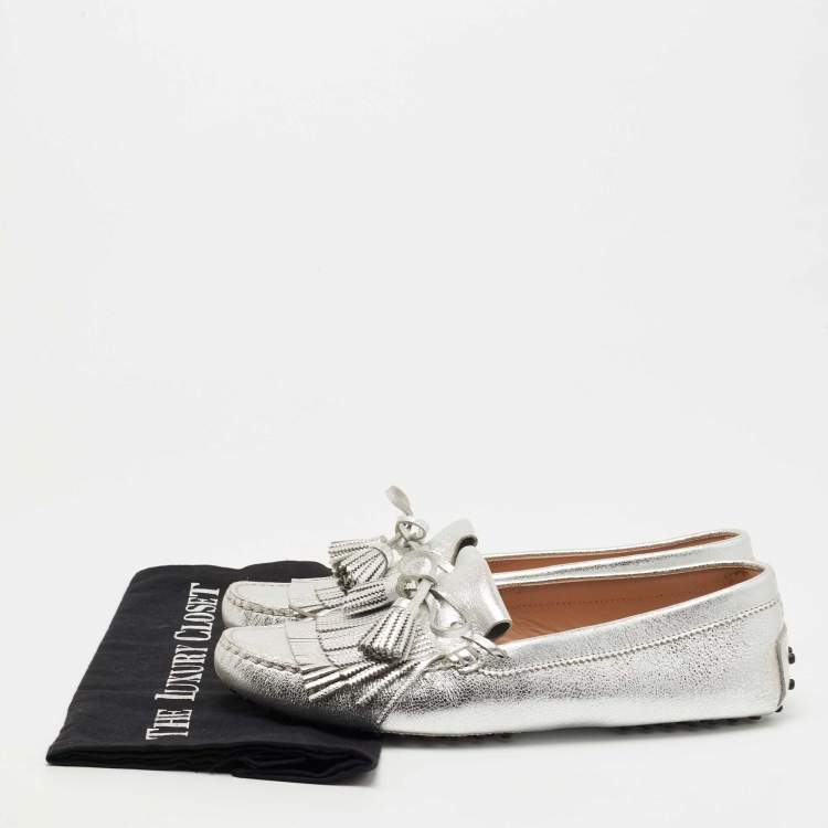 Pre Owned Tod's Metallic Silver Leather Fringe Tassel Details Slip On Loafers Size 39