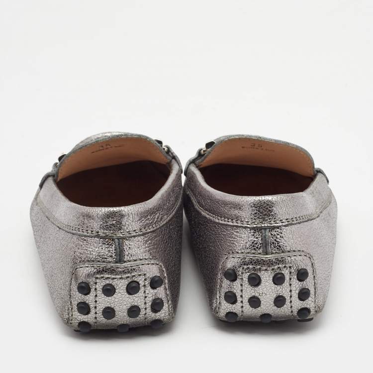 Pre Owned Tod's Silver Leather Embellished Double T Slip On Loafers Size 35