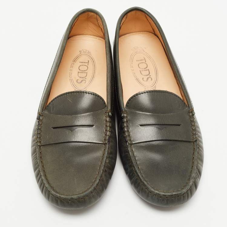 مملوكة مسبقًا Tod's Olive Green Leather Penny Slip On Loafers Size 37