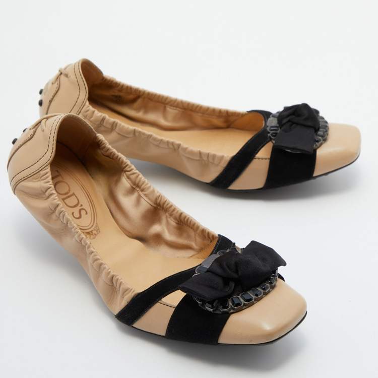 Pre Owned Tod's Beige/Black Leather and Suede Cap Toe Buckle Detail Scrunch Ballet Flats Size 38.5