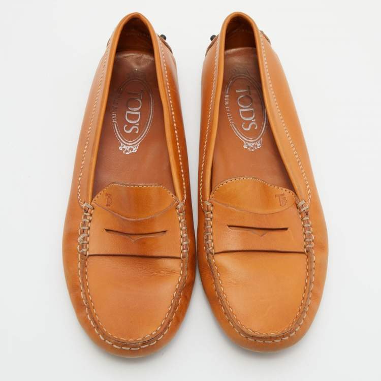 Pre Owned Tod's Tan Leather Slip On Loafers Size 37