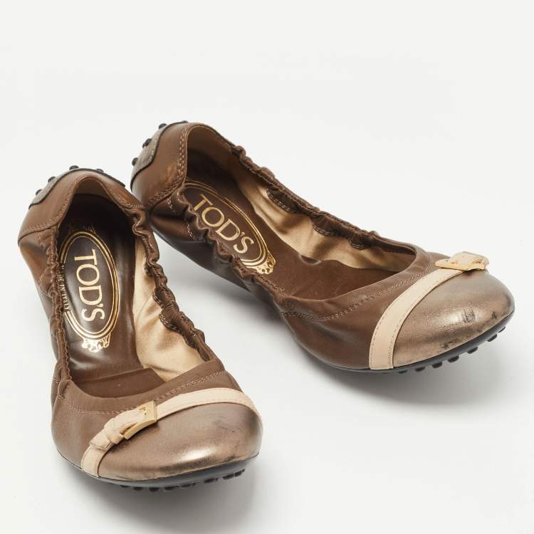 Pre Owned Tod's Brown/Metallic Leather Cap Toe Buckle Detail Scrunch Ballet Flats Size 38.5