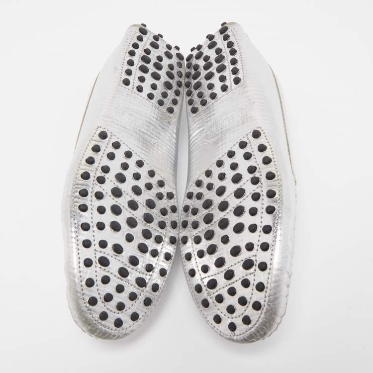 مملوكة مسبقًا Tod's Silver Metallic Leather Penny Loafers Size 39