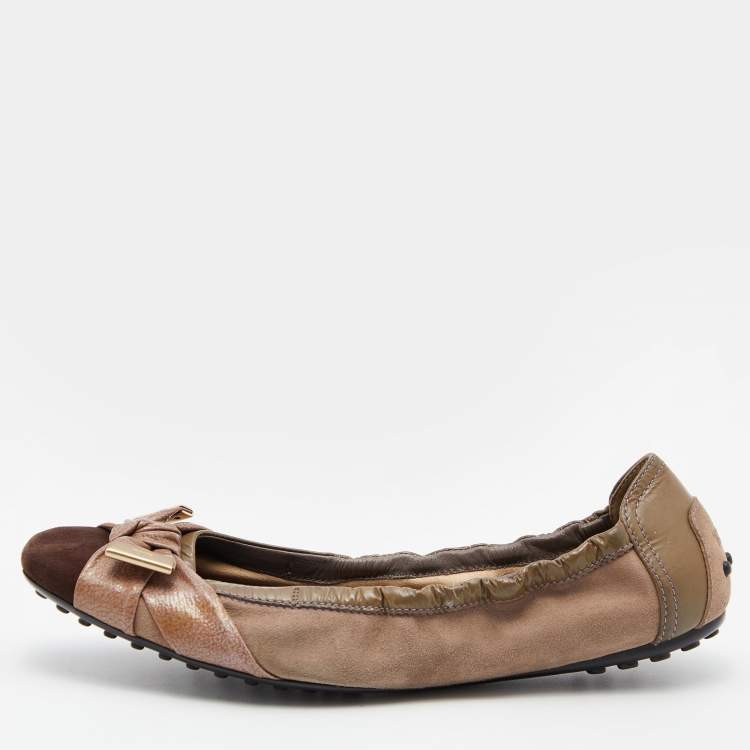 Pre Owned Tod's Brown Suede and Patent Leather Bow Scrunch Ballet Flats Size 39.5
