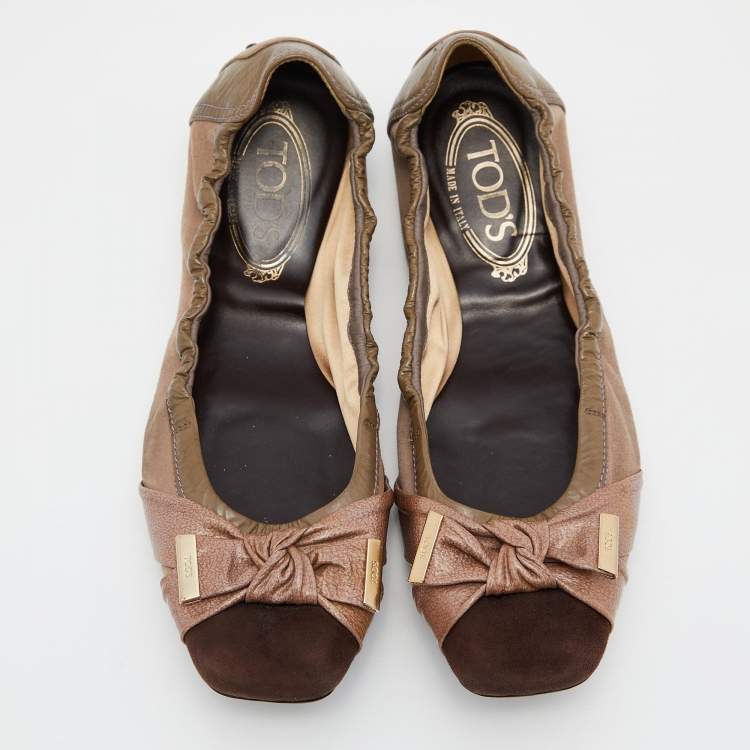 Pre Owned Tod's Brown Suede and Patent Leather Bow Scrunch Ballet Flats Size 39.5