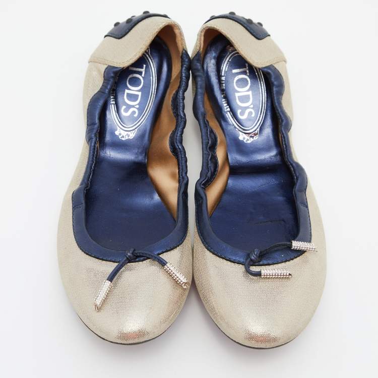 Pre Owned Tod's Silver/Blue Textured Nubuck Leather Scrunch Ballet Flats Size 38