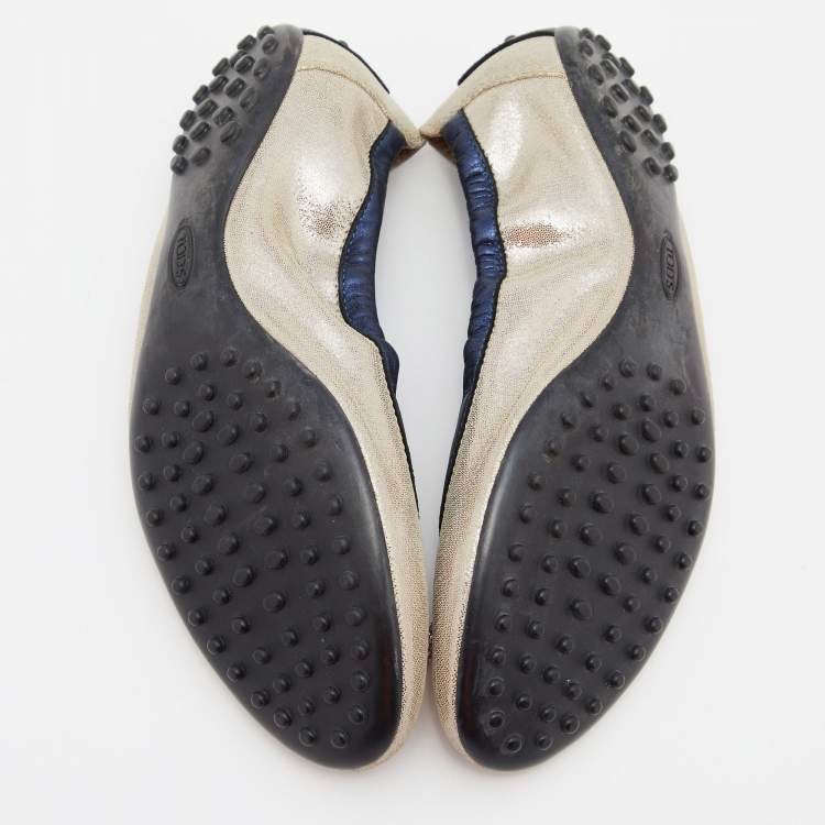 Pre Owned Tod's Silver/Blue Textured Nubuck Leather Scrunch Ballet Flats Size 38