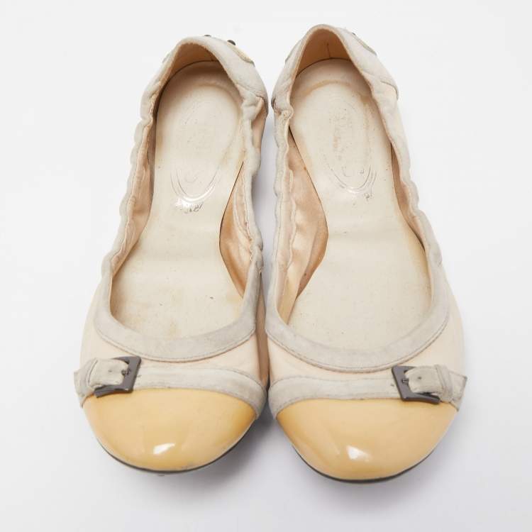 Pre Owned Tod's Beige/Yellow Patent Leather and Suede Cap Toe Scrunch Ballet Flats Size 38.5