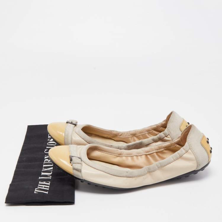Pre Owned Tod's Beige/Yellow Patent Leather and Suede Cap Toe Scrunch Ballet Flats Size 38.5