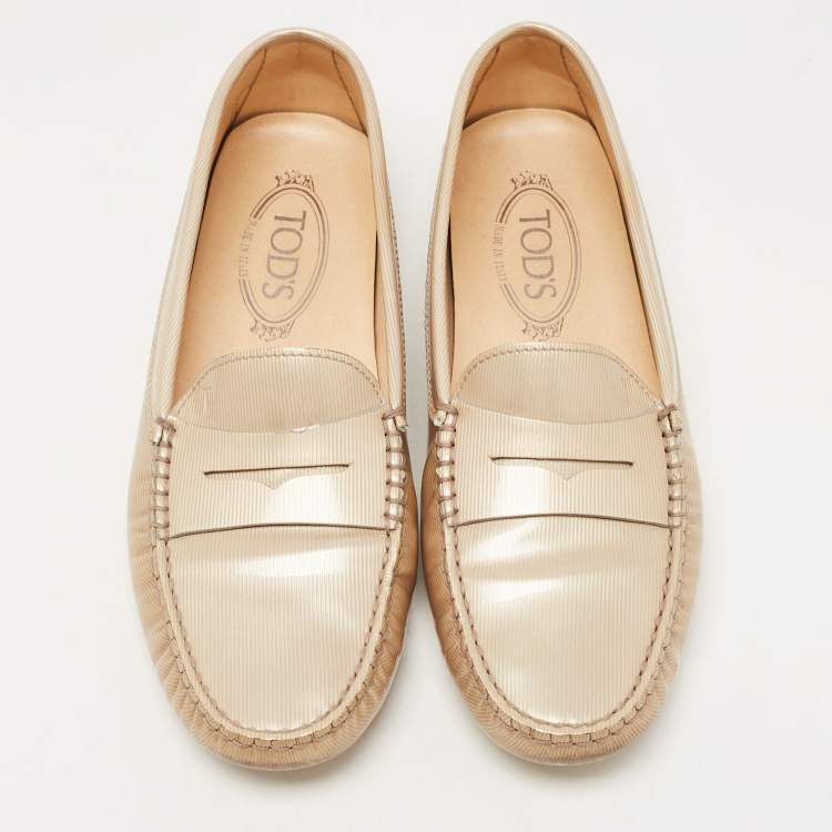 Pre Owned Tod's Beige Textured Patent Leather Penny Loafers Size 39