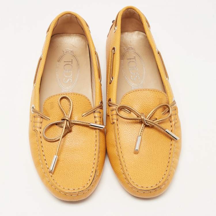 Pre Owned Tod's Yellow Leather Gommino Bow Slip On Loafers Size 36.5