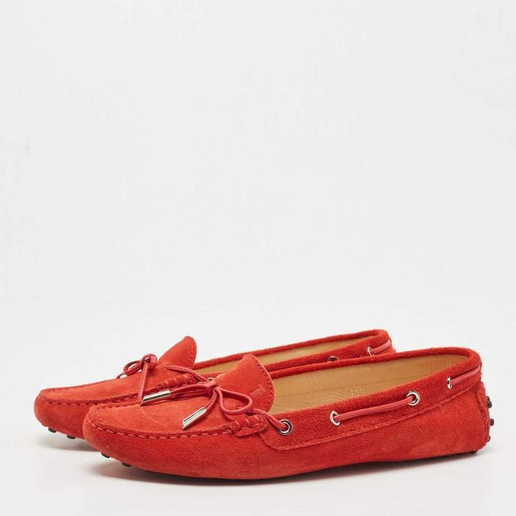 Pre Owned Tod's Red Suede Gommino Bow Slip On Loafers Size 39.5