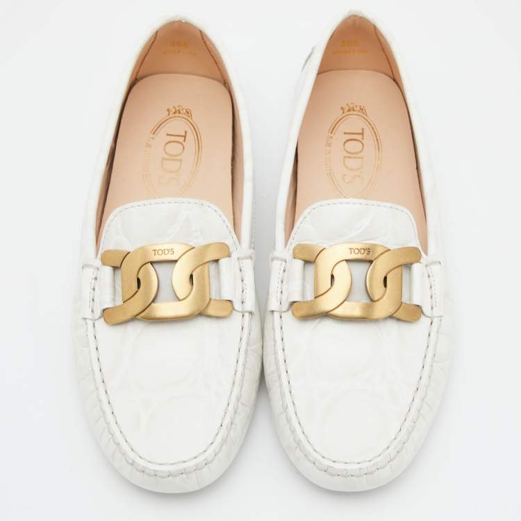Pre Owned Tod's White Croc Embossed Leather Chain Detail Kate Loafers Size 38.5