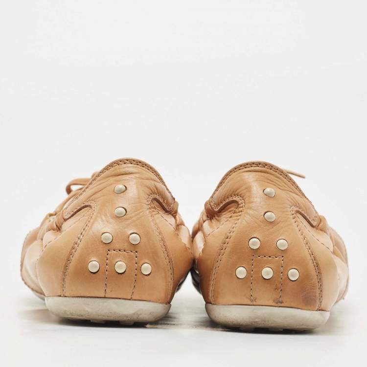 Pre Owned Tod's Tan Leather Scrunch Bow Slip On Loafers Size 41