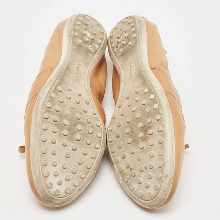 Pre Owned Tod's Tan Leather Scrunch Bow Slip On Loafers Size 41