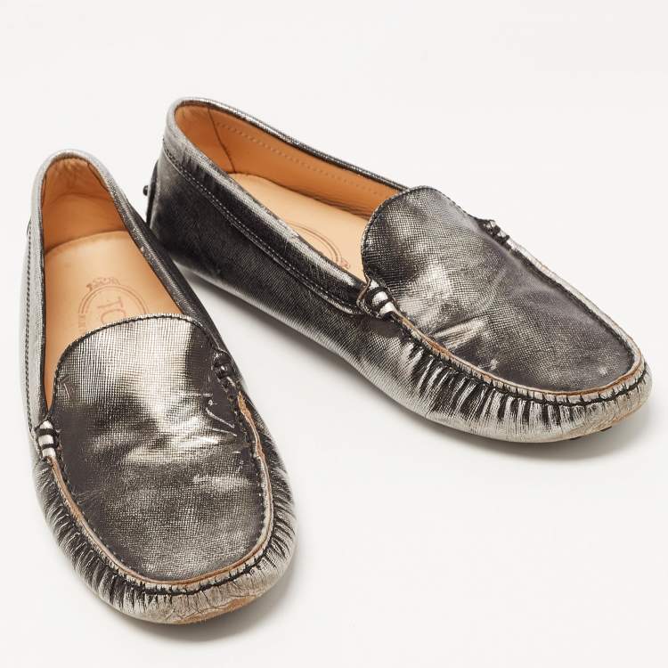 Pre Owned Tod's Metallic Leather Slip On Loafers Size 39