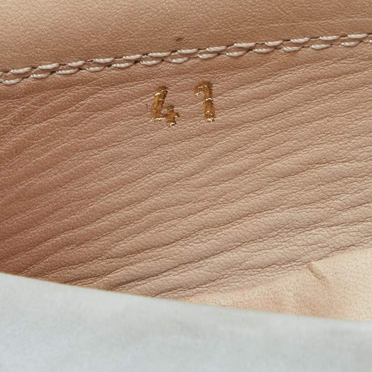 مملوكة مسبقًا Tod's Grey Nubuck Leather Slip On Loafers Size 41