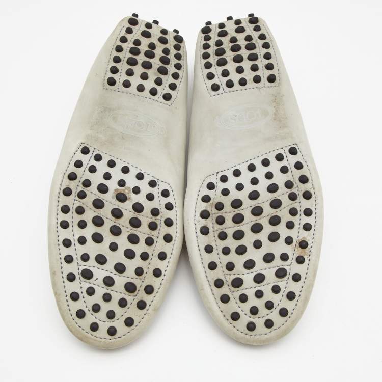 مملوكة مسبقًا Tod's Grey Nubuck Leather Slip On Loafers Size 41