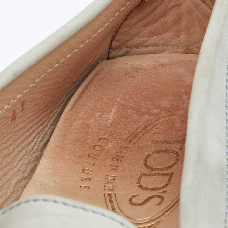 مملوكة مسبقًا Tod's Grey Nubuck Leather Slip On Loafers Size 41