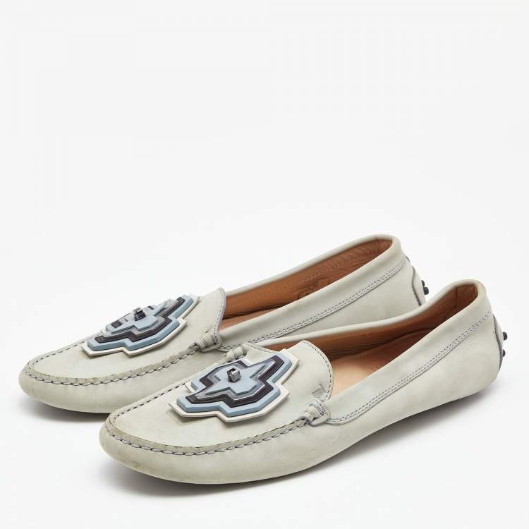 مملوكة مسبقًا Tod's Grey Nubuck Leather Slip On Loafers Size 41