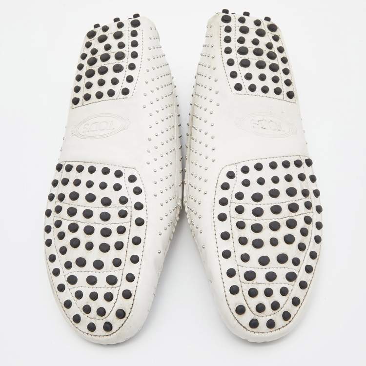 Pre Owned Tod's White Leather Studded Gommino Slip On Loafers Size 39