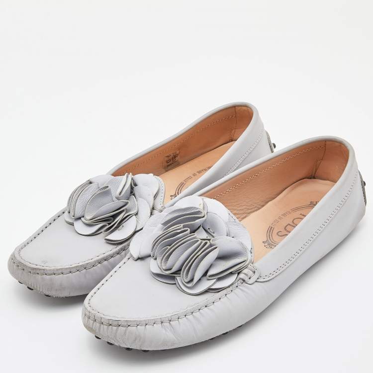 Pre Owned Tod's Grey Leather Flower Gommini Slip On Loafers Size 39