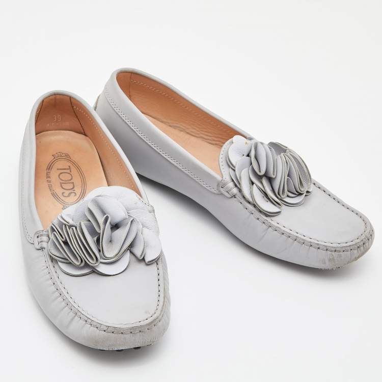 Pre Owned Tod's Grey Leather Flower Gommini Slip On Loafers Size 39