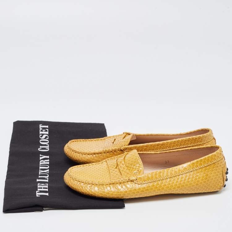 مملوكة مسبقًا Tod's Yellow Python Penny Loafers Size 37 